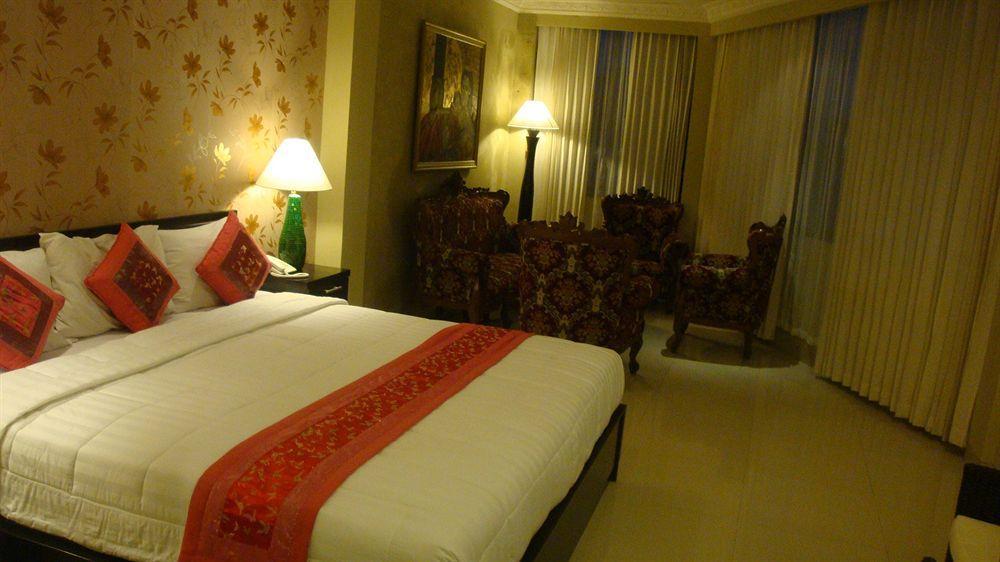 Puri Garden Hotel & Hostel Убуд Екстер'єр фото